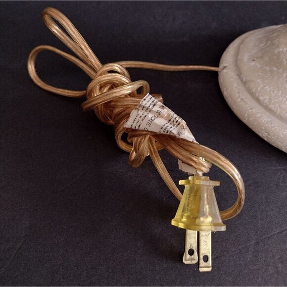 Vtg Underwriters Laboratories Portable Table Lamp Cream Cherub Sitting Plaster? - Picture 12 of 14